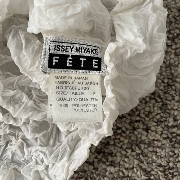 Issey Miyake Japan Wrinkle Pleats High Neck Tissue Top Shirt Sz 2 - Picture 3 of 3